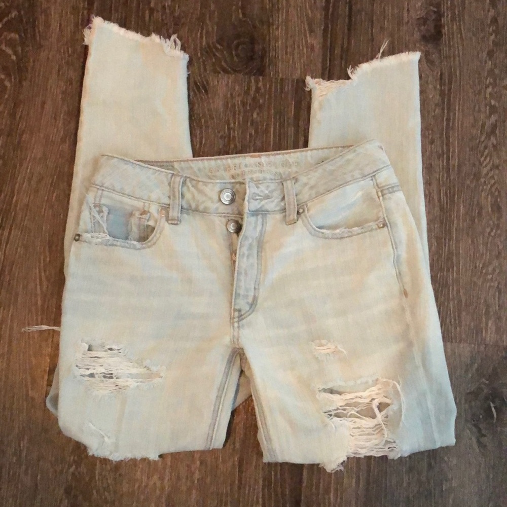 American Eagle ripped boy friend jeans Size 00